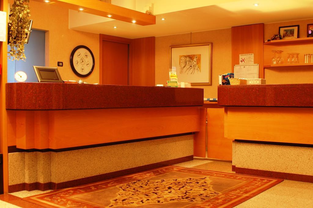 Hotel St John Desio Exterior photo